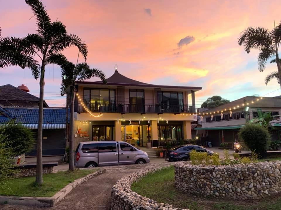 Saranya River House สรัญญาริเวอร์เฮาส์ แม่อาย ภายนอก รูปภาพ
